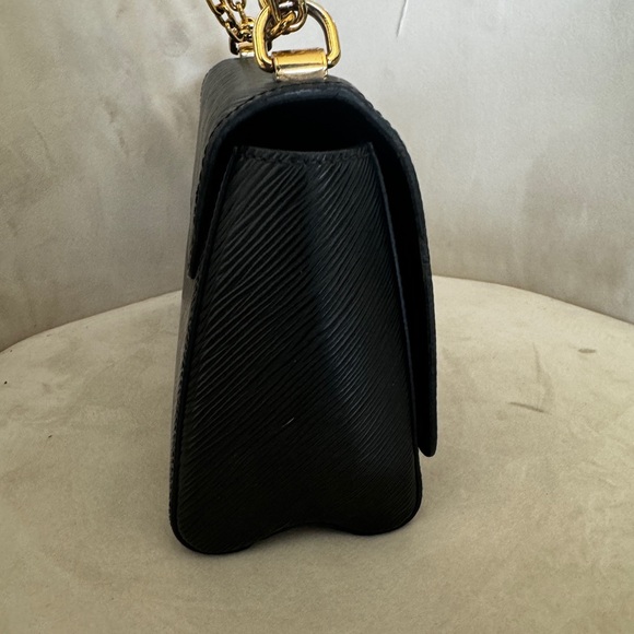 Louis Vuitton TWIST LEATHER CROSSBODY BAG - Picture 7 of 14